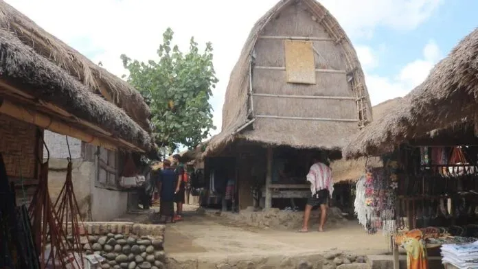 Pascakebakaran Dusun Adat Sade, Pelaku Industri Pariwisata NTB Tegaskan Posisi Sade Sebagai Ikon Vital Budaya Sasak